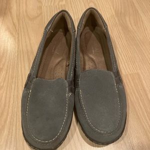Women's Natural Soul All Thru Comfort grey Slip On Causual suede shoes 7W